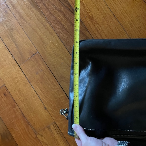 Authentic Coach Laptop Messenger - Picture 15 of 16